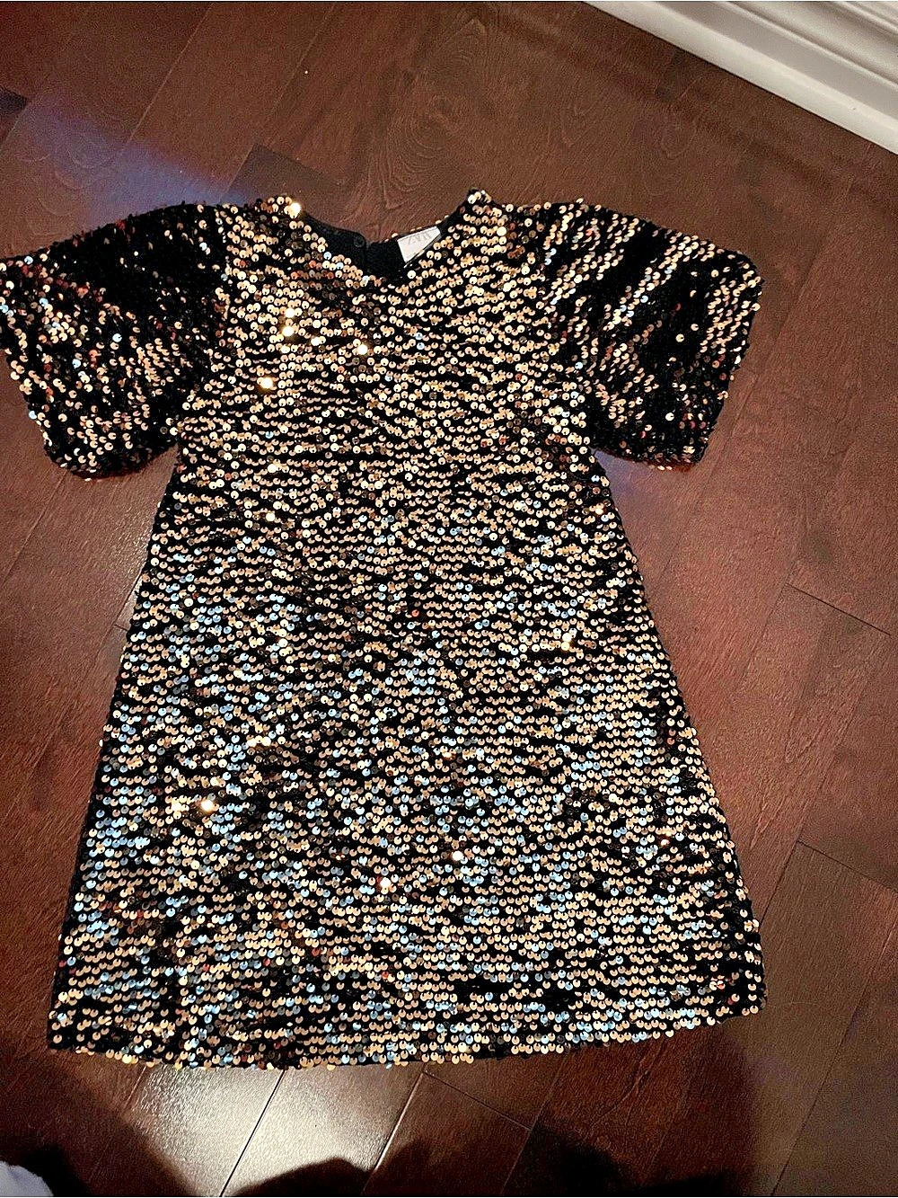 Zara Sequin Mini Dress in Black & Gold Size 6 Like New